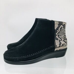 SAS - Nero / Mamba - Suede/ Leather- Women’s Ankle Boots Size 6.5 M